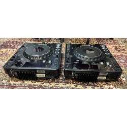 2 x Pioneer - CDJ-1000MK2 - with protective case (Used)