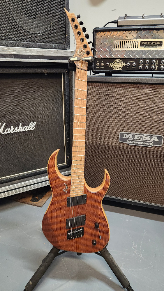 Bond Guitare - WIND F6 - Redwood Flamed Top - Maple Neck